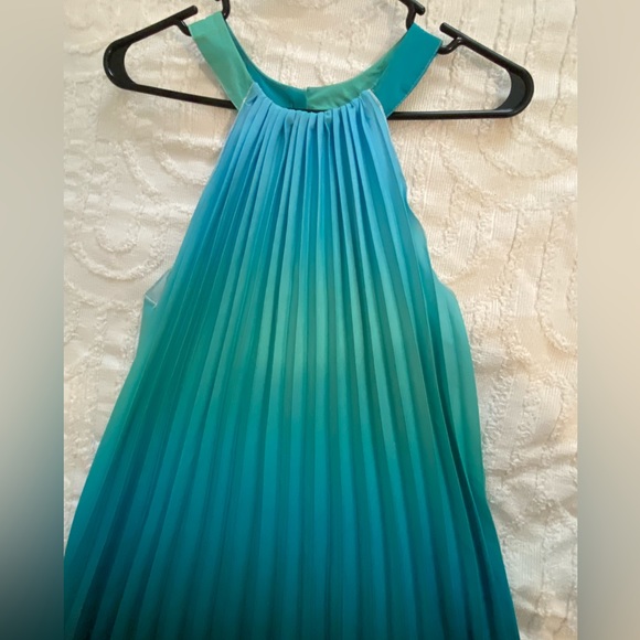 Multicolored pleated dress - Picture 7 of 10